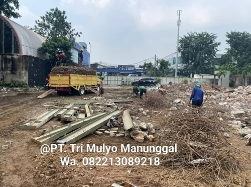 Biaya Bongkar Bangunan Rumah Tinggal Profesional Di Jakarta Timur